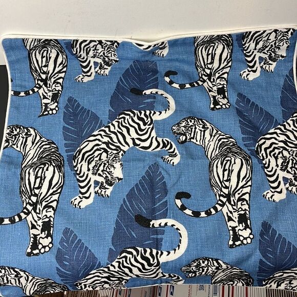 William Sonoma Tropical Print Embroidery Novel - Picture 6 of 7